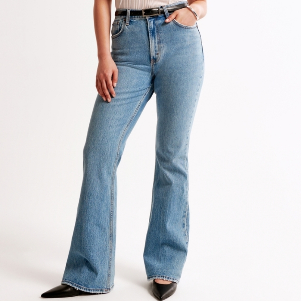 50% Off!Abercrombie & Fitch Curve Love High Rise Vintage Flare Jeans Sz 25 Short
